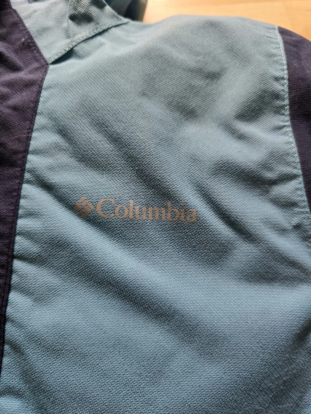 Columbia Valley Runner Jacket Size Medium (10/12)